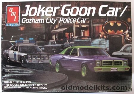 AMT 1/25 1977 Dodge Monaco - 3 In 1 Kit - Stock / Gotham City Police Car / Joker Goon Car - Batman, 6826 plastic model kit
